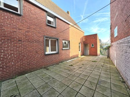 RUIME WONING MET 4 KAMERS EN UIN - Photo 2