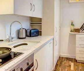 2 bedroom apartment to rent - Photo 5