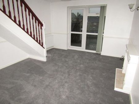 2 bedroom terraced house to rent - Photo 3