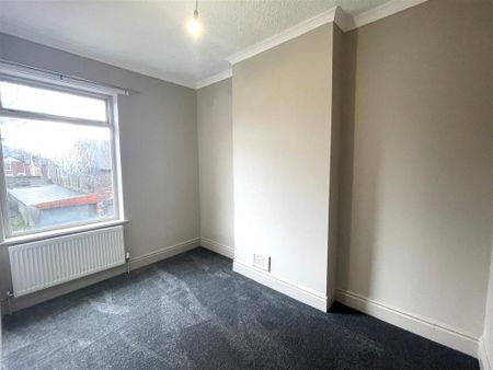 3 bedroom terraced house to rent - Photo 3