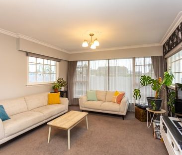 Lovely renovated 2-bedroom home in Beckenham! - Photo 4