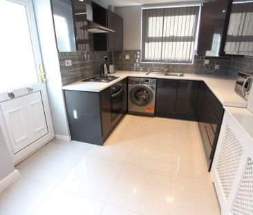 5 bedroom terraced house to rent - Photo 6