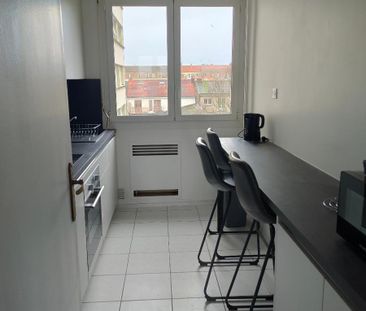 Location Appartement 1 pièce 16m² LA ROCHE SUR YON 85000 - Photo 6