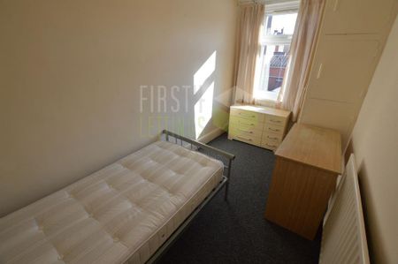 4 bedroom terraced house to rent - Photo 4