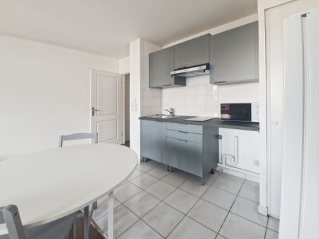 Studio Meublé avec Parking Sécurisée - Photo 2