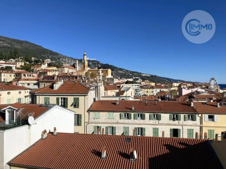 Exclusivité – Rare à Menton, 3 pièces meublé avec vue mer en dernier étage - Photo 3