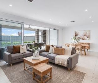 2/437A Grange Road, Seaton - Photo 2