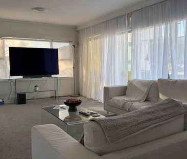 Waiwera 2 Bedrooms - Photo 2