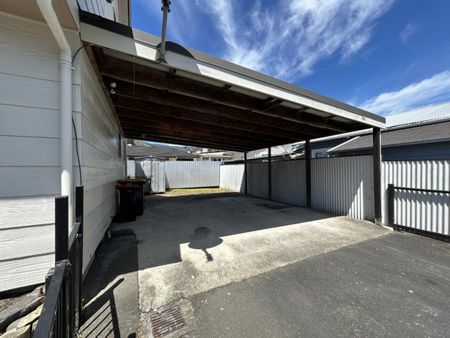 Warm & Sunny 2 Bedroom Home - ready soon! - Photo 2