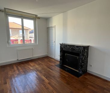 Location Appartement 3 pièces 81m² - Photo 2