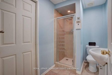 For Lease - 47 Acorn Crescent Unit# Main, Wasaga Beach, Ontario - Photo 2