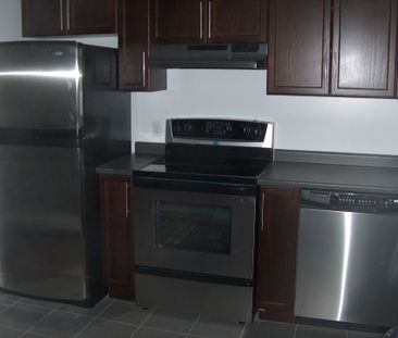 950 Oxford St E. - Photo 6