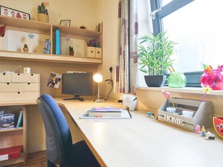 5 bedroom flat to rent - Photo 2