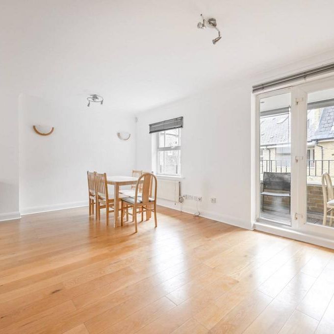 3 bedroom flat to rent - Photo 1