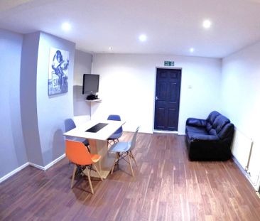 Student Accommodation, 39 Monks Road, Lincoln, Lincolnshire, LN2 5HN - Photo 1