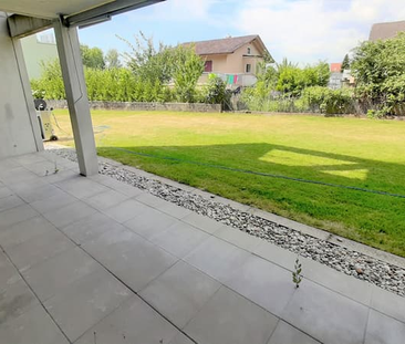 "Modern wohnen mit Gartensitzplatz und Blick ins Grüne!" - Photo 1