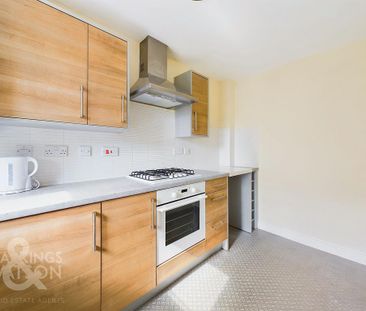 3 bedroom detached house to rent - Photo 5