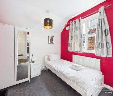 2 bedroom maisonette to rent - Photo 2