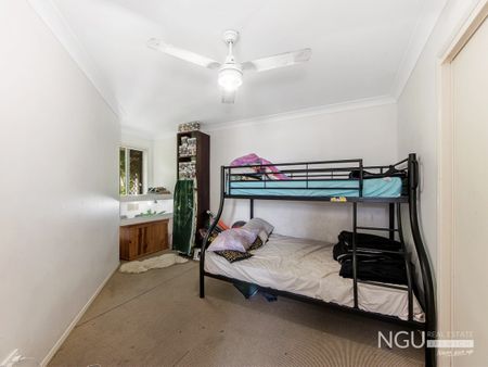 FAMILY HOME ON BIG CORNER BLOCK! - Photo 2