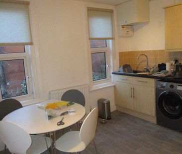 2 bedroom flat to rent - Photo 6