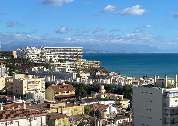 MID-SEASON. FOR RENT 01/04/24 - 30/06/24 and 1/10/24-31/5/25 NICE APARTMENT IN LA CARIHUELA (TORREMOLINOS)