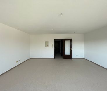 Mietwohnung in Nürnberg - Gemütliche Dachgeschosswohnung mit Balkon... - Photo 1