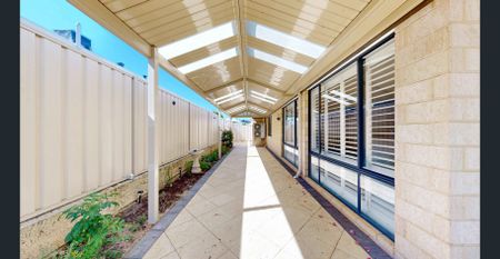 4 bedroom 2 Bathroom Family Home. - Photo 3