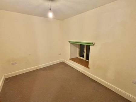 Hele Manor Barns, Hele, Taunton - Photo 3