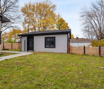 5800-5810 Rue Vigneault, Brossard, QC J4W - Photo 3