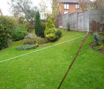 3 bedroom detached house to rent - Photo 5