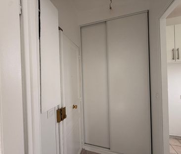 Location Appartement 2 pièces 46m² - Photo 3