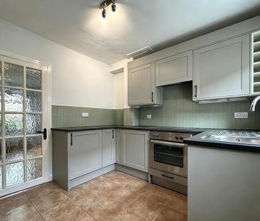 2 bedroom terraced house to rent - Photo 6
