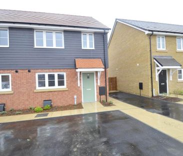 3 bedroom semi-detached house to rent - Photo 4