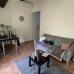 Location Appartement P2 Etage rénové(e) Remoulins - Photo 2