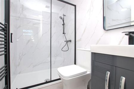 1 bedroom house of multiple occupation to rent - Photo 5