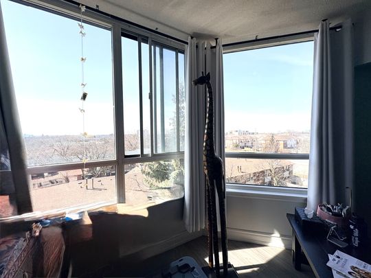 For Lease - 1001 Cedarglen Gate Unit# 522, Mississauga, Ontario - Photo 1