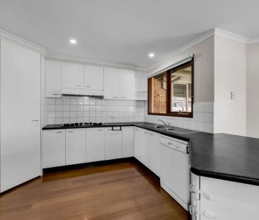 “Perfect Family Living in the Heart of Berwick” - Photo 6