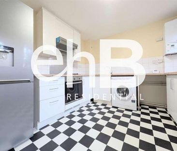 The Locks Leamington Spa, CV31 - Photo 1