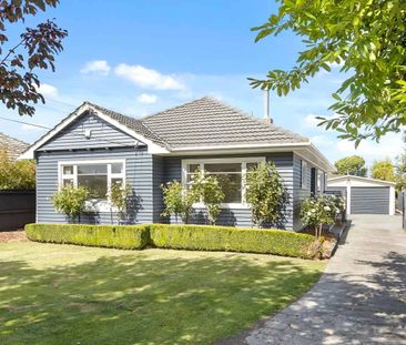 *** 3 BEDROOM FAMILY HOME *** - Photo 3