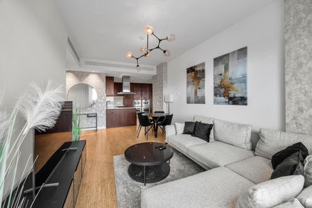 Luksusowy apartament z basenem na Złotej 44! - Photo 2