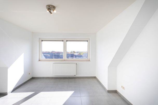 Duplex met twee ruime slaapkamers in Tielt. - Photo 1