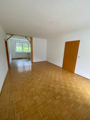 Helle 3-Zimmer-Wohnung im Obergeschoss mit Balkon - Photo 1
