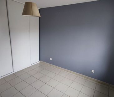 33370 YVRAC - A LOUER MAISON 4 PIECES AVEC COUR - Photo 2