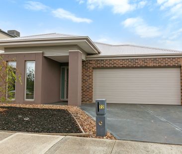 Stunning 4-Bedroom Home in Greenvale - Photo 2