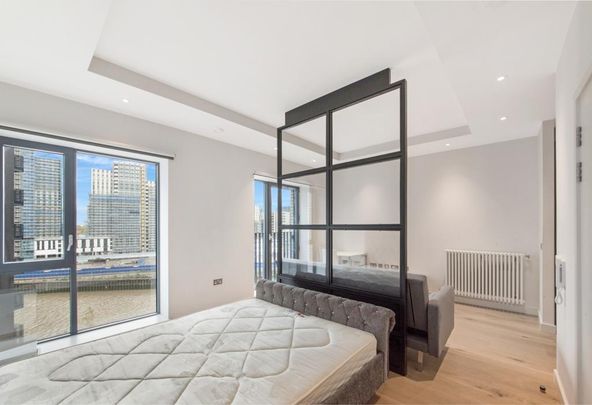 Studio to rent - Photo 1