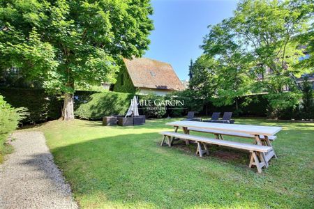 Magnifique propriété à la location saisonnière en plein coeur de Deauville - Jardin - Proche mer - Photo 5