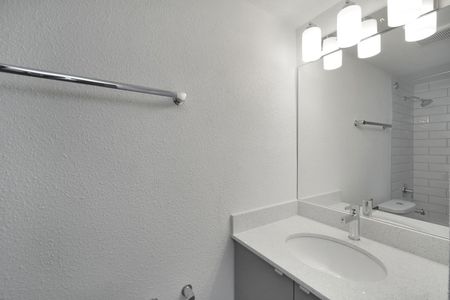 Renaissance On Shaw - Photo 3