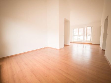 Leben mit Aussicht – Ruhige Dachwohnung mit 2 Terrassen und Naturblick in Jena-Ost - Foto 4