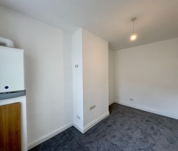 Victoria Road, Padiham, Burnley - Photo 5