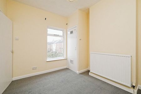 Oxford Street - Photo 2